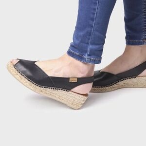 NWOT Toni Pons Bernia Espadrille Leather Wedge Sandals